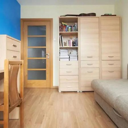 Cozy Private Room In A Three Room Apartment Free Parking Feel Like At Home VNO Exterior foto