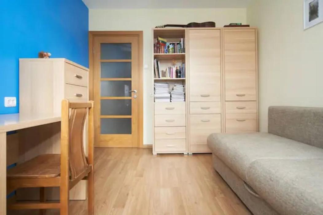 Cozy Private Room In A Three Room Apartment Free Parking Feel Like At Home Vilnius Exterior foto